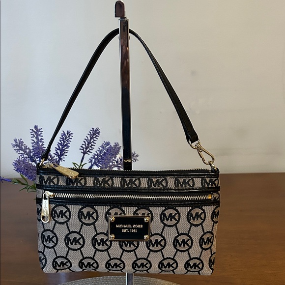 Michael Kors Vintage Black and Tan Logo Small Shoulder Bag - Picture 1 of 14